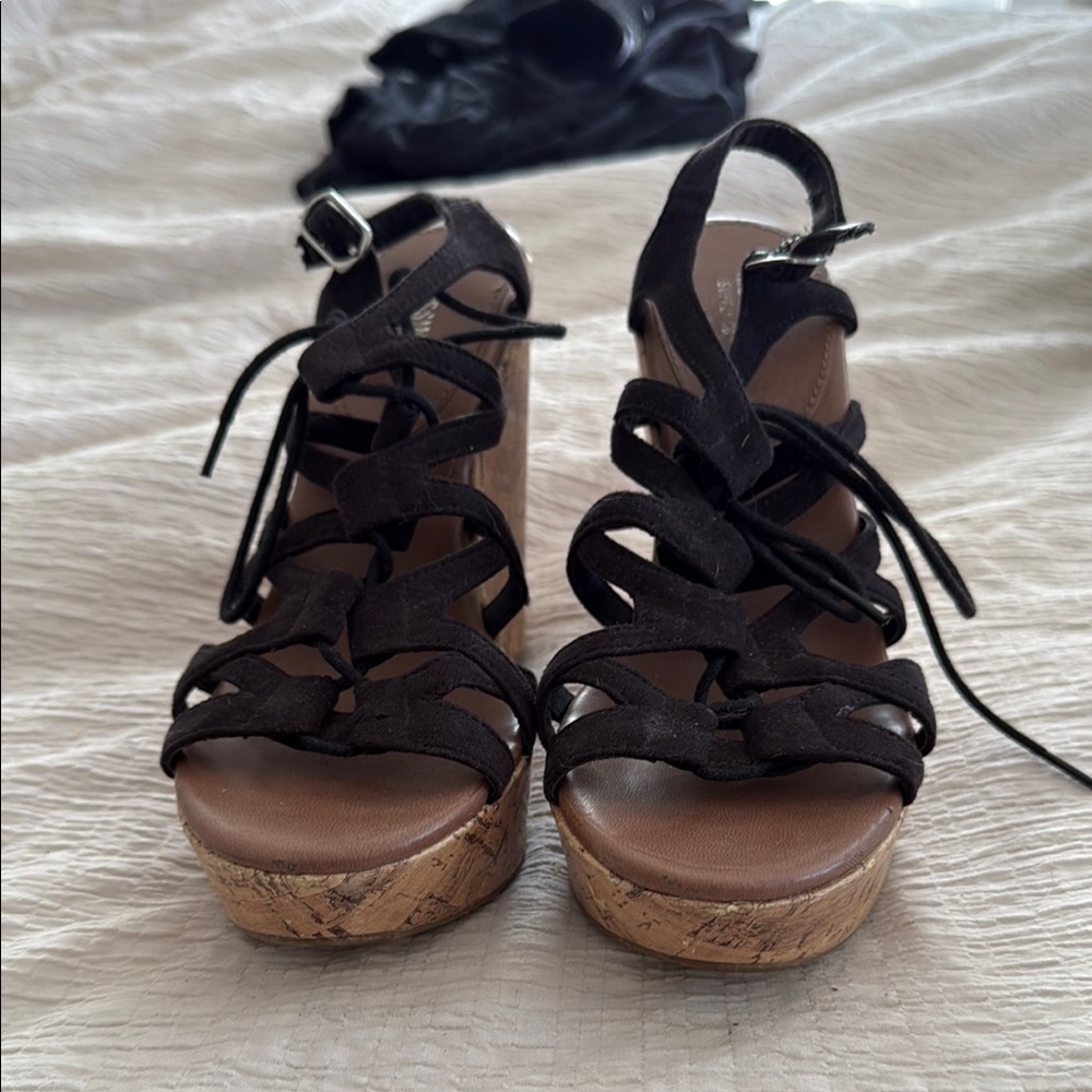 Women's Black Strappy Wedge Sandals